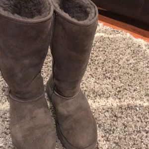 Tall ugg boots